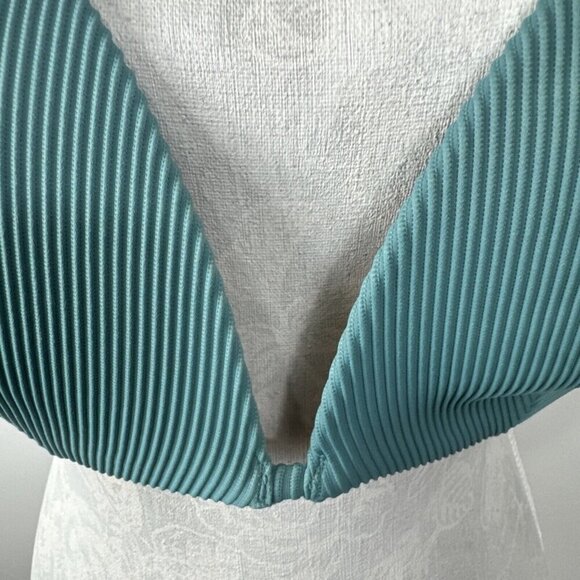 Shade & Shore Women's 38DD Padded Tie Shoulder Plunge Rib Swim Top Green - Picture 4 of 15